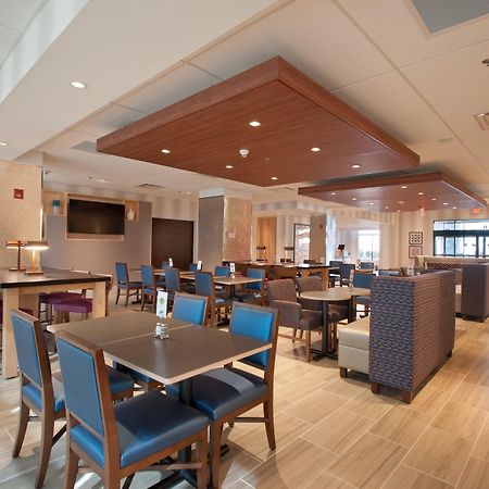 Wingate By Wyndham Stafford/Quantico Hotel Bagian luar foto