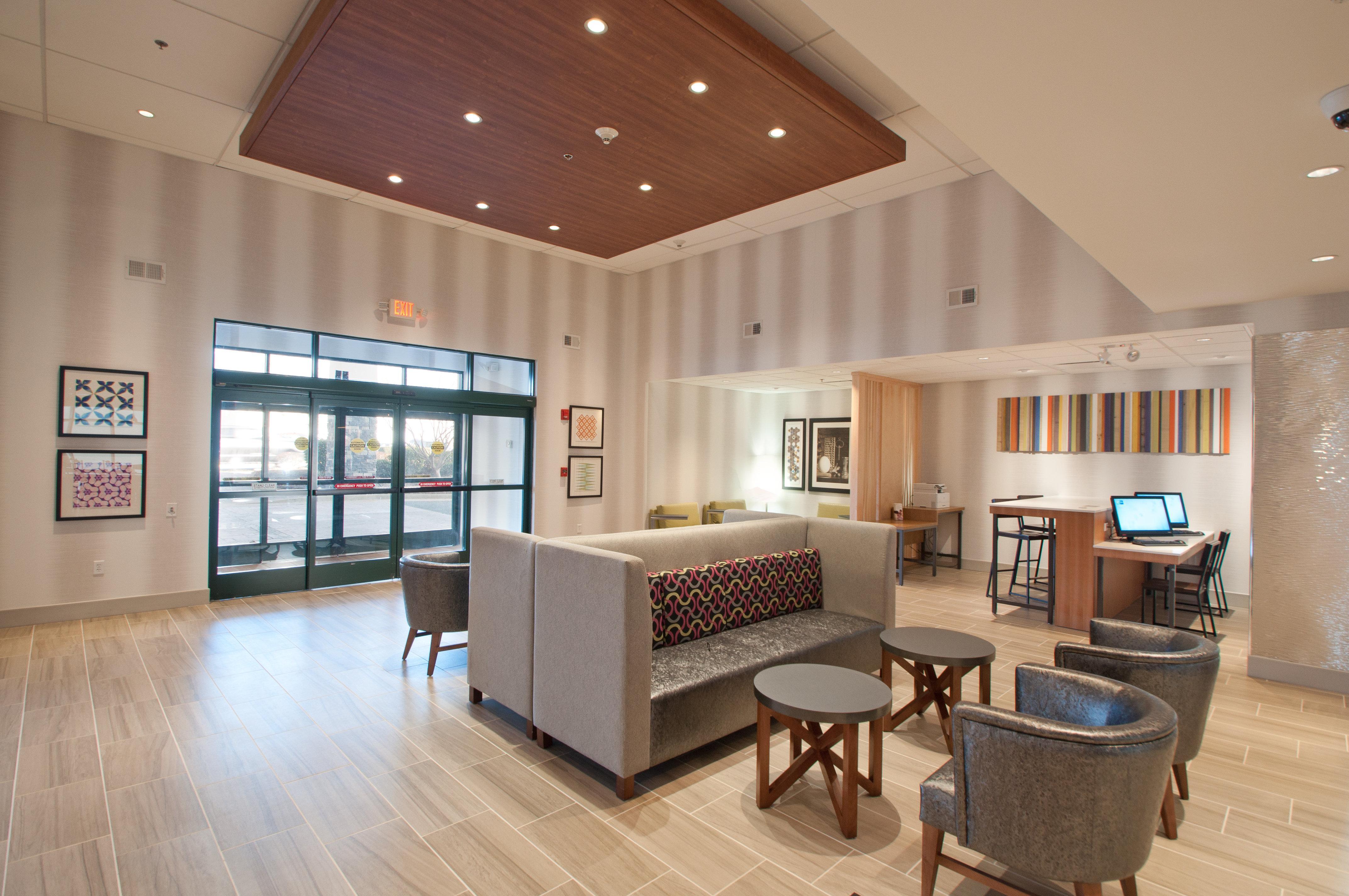 Wingate By Wyndham Stafford/Quantico Hotel Bagian luar foto