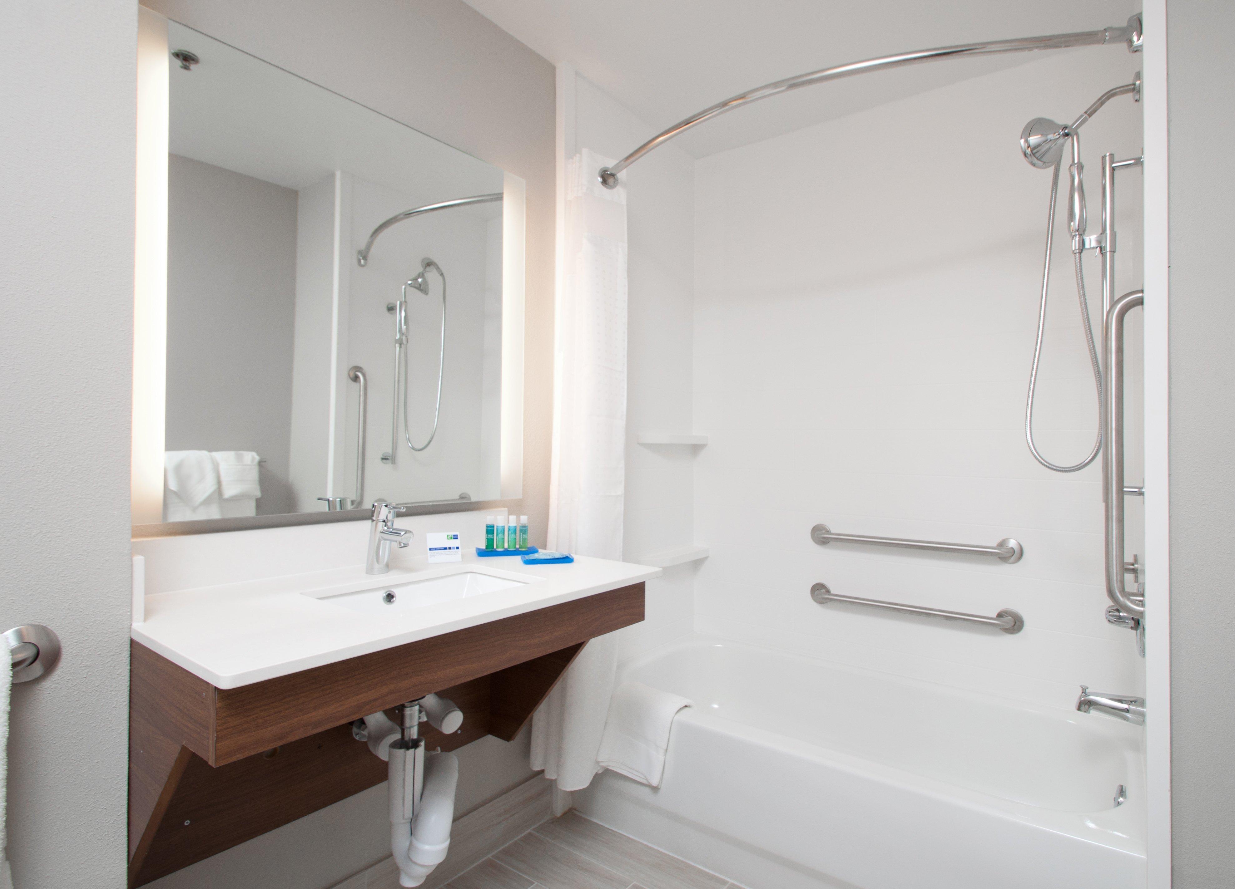 Wingate By Wyndham Stafford/Quantico Hotel Bagian luar foto