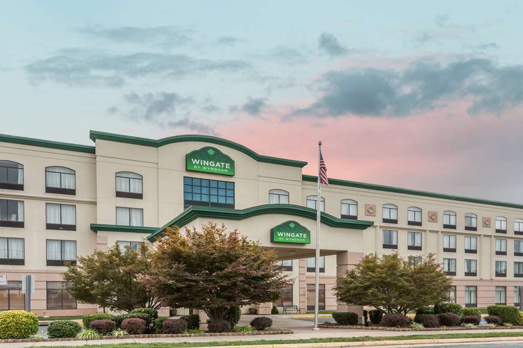 Wingate By Wyndham Stafford/Quantico Hotel Bagian luar foto